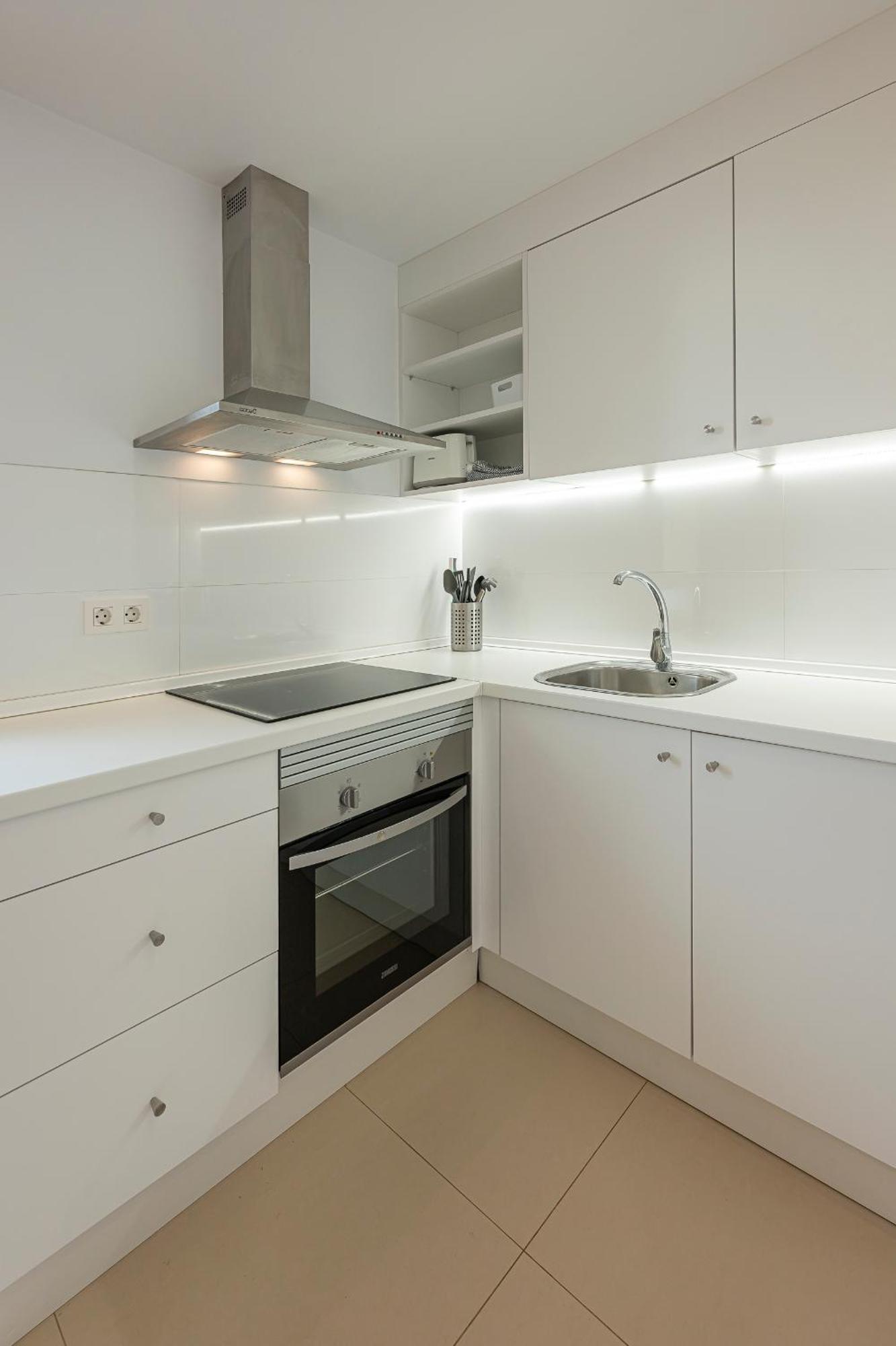 Apartment Bright Close To The Sea